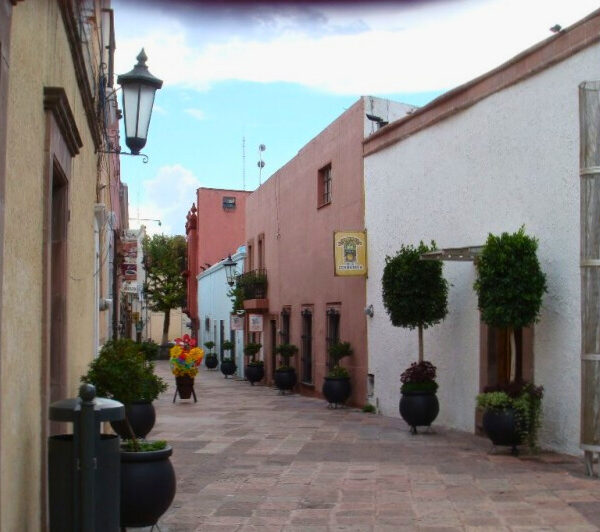 Straatbeeld van Queretaro, koloniale stad